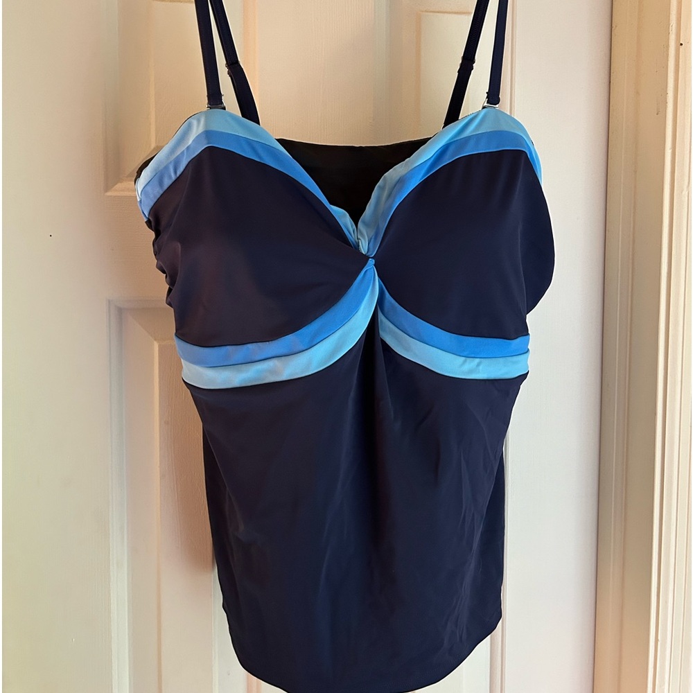 Landsend Swim Top size 18